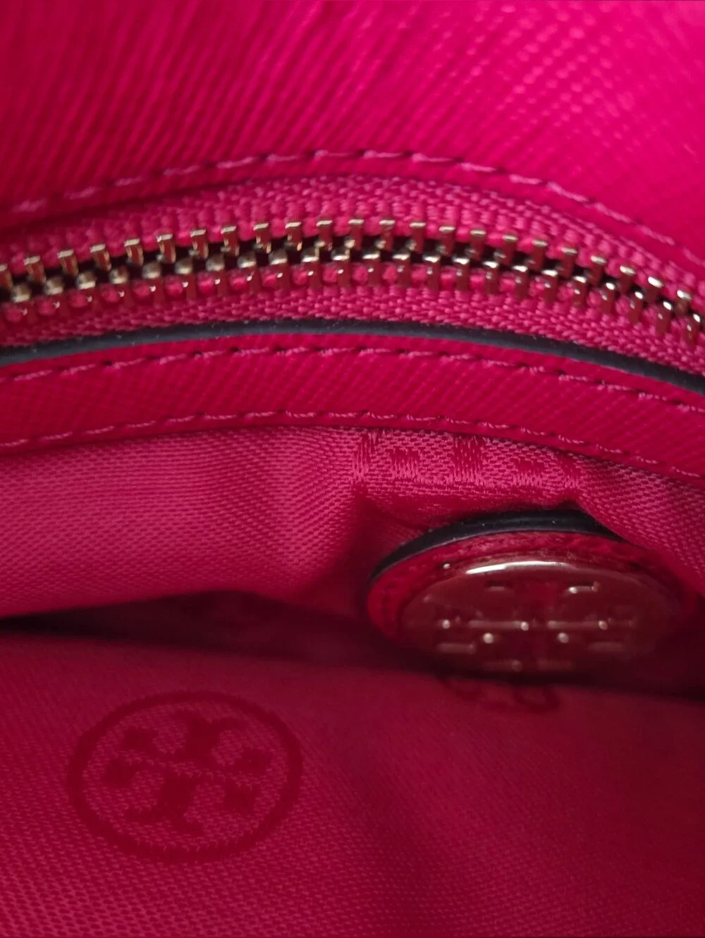 Tory Burch Crossbody Clutch Bag Gold Chain (Hot Pink)